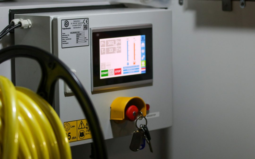 Știați că ecranele de control moderne sunt rezistente la apă și grăsimi