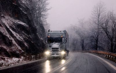 Știați că umiditatea excesivă în interiorul dubei poate duce la formarea mucegaiului sub izolație
