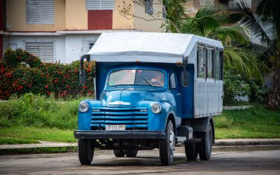 Știați că prima mașină frigorifică cu compresor mecanic a fost inventată de Frederick Jones